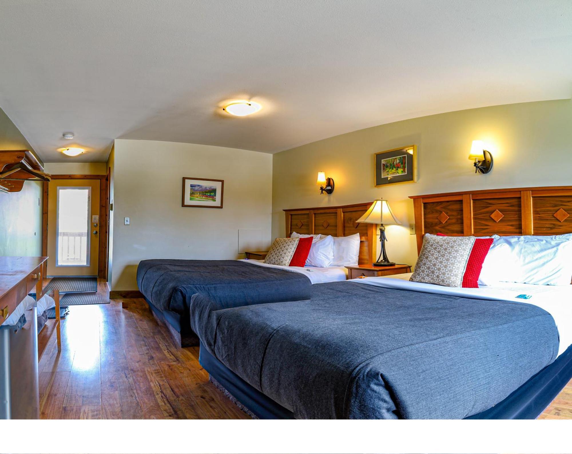 Truffle Pigs Lodge Field Bagian luar foto